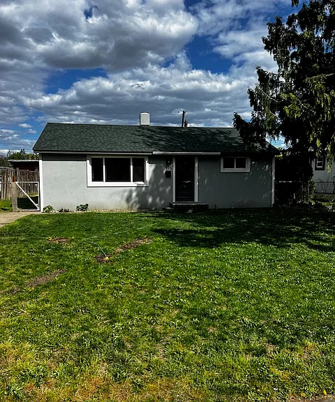 915 S 4th Ave — Photo 1