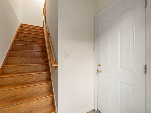 219 South Street image 33 of 45