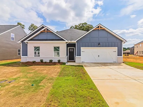 359 Orwell Dr, Social Circle, GA 30225