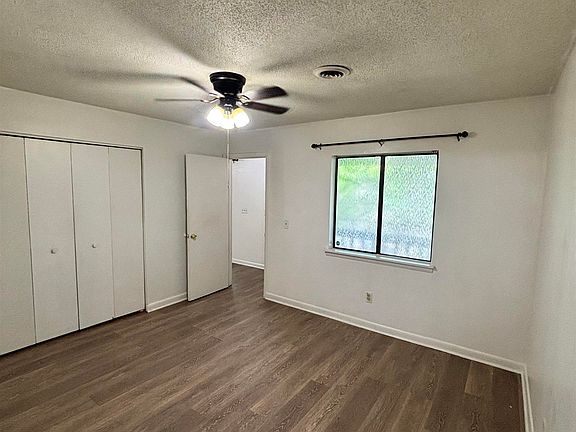 3rd image of 1211 Metze Rd APT B8