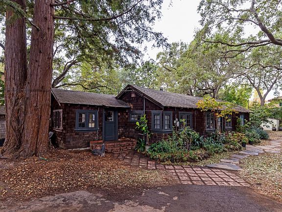 4th image of 570 Matadero Ave