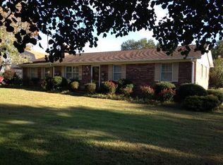 233 Hickory Dr, Easley, SC 29642