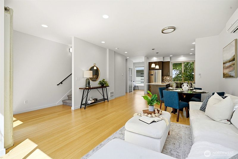 5th image of 5179 42nd Avenue S