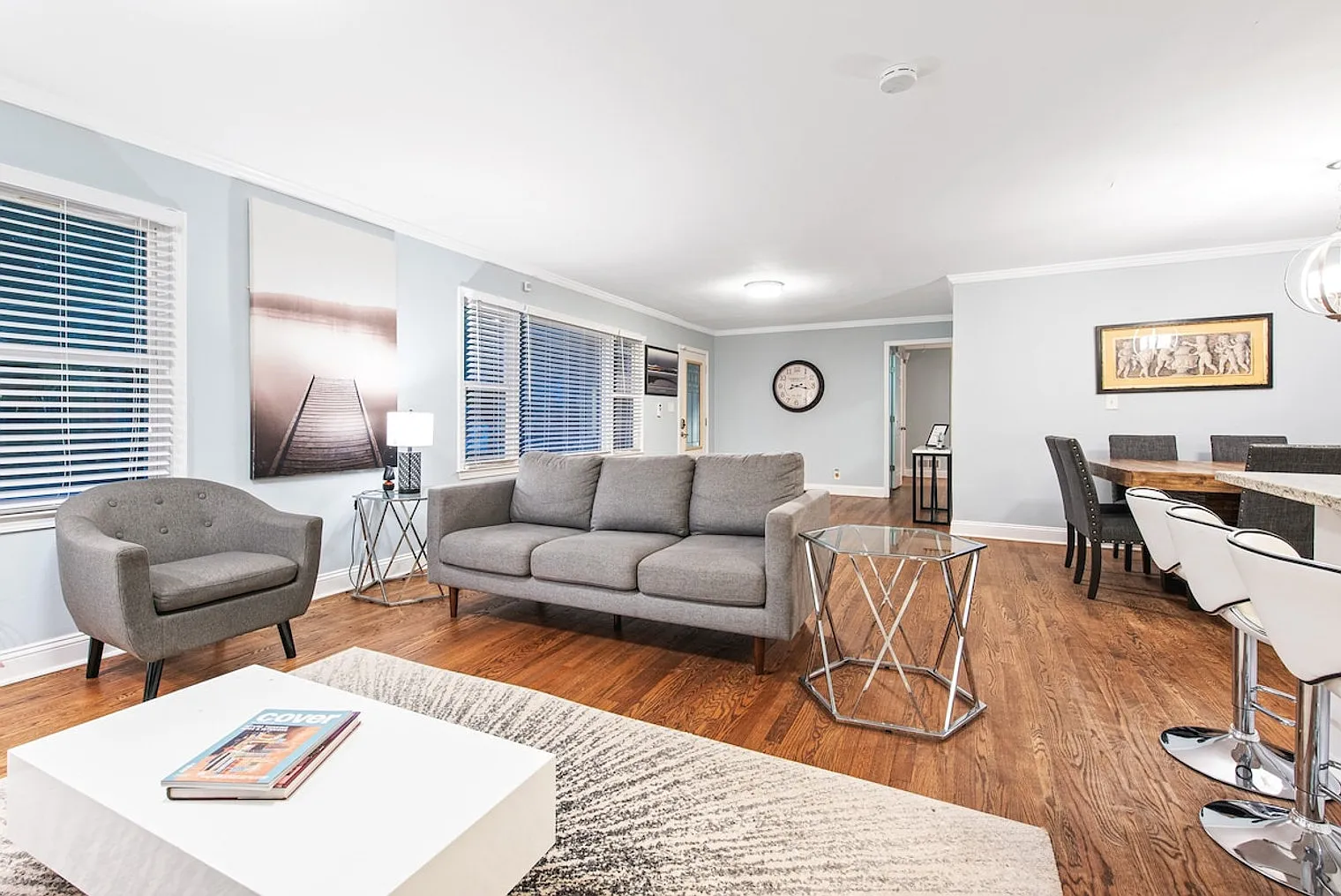 7 bed, 4.0 bath, 3465 sqft, $6,595 — Photo 3
