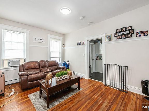 3rd image of 67 Harrison Ave