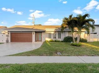 1398 SW 24th Ter, Deerfield Beach, FL 33442