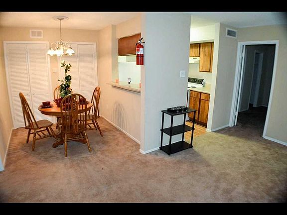 5th image of 10630 Beechnut St #45cfcbc64