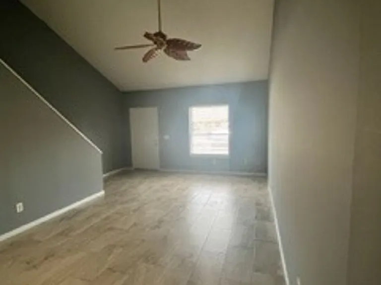 1206 Stephen Dr #1 — Photo 12
