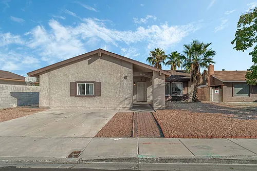 3636 Tempe St Photo 1