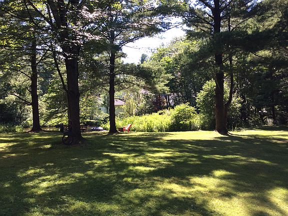 5th image of 6 Tanglewood Dr E