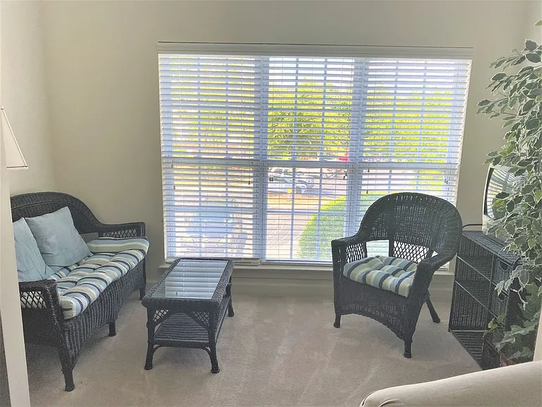 2808 Bloomfield Ln #208 — Photo 6