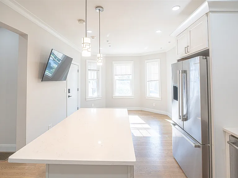 41 Fairbanks St #3 — Photo 6