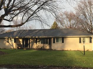 5818 W Hellis Dr, Muncie, IN 47304