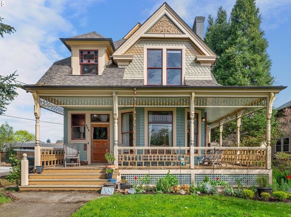 863 NE Ainsworth St, Portland, OR 97211