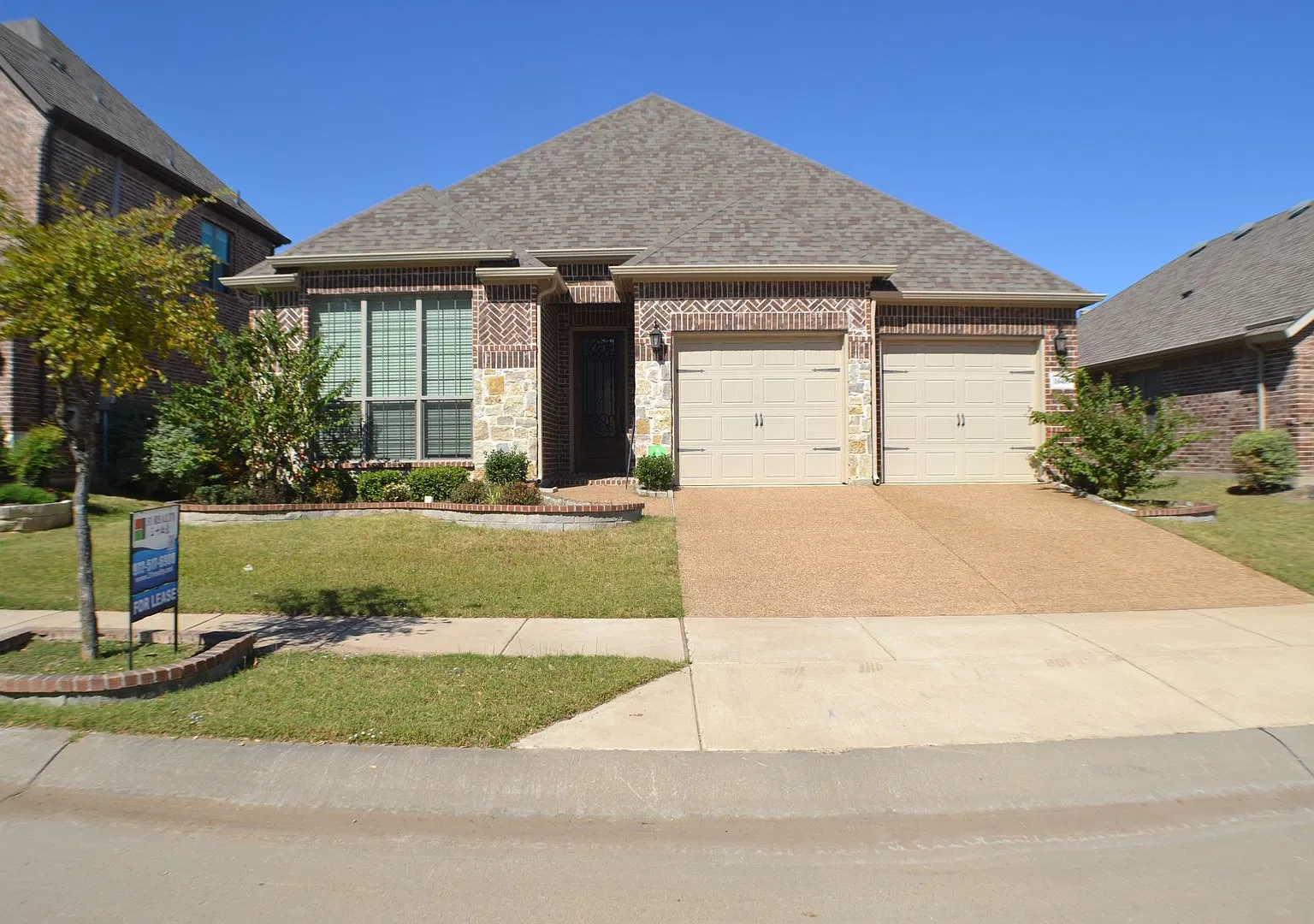 House For Lease in Prosper — Photo 2