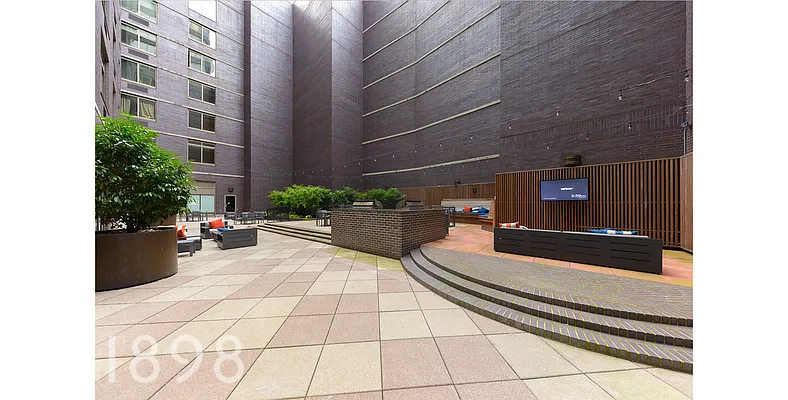 Rented by A&E Real Estate Management | media 27