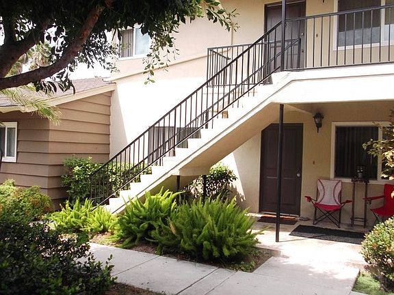 2nd image of 554 S Barranca Ave APT 1