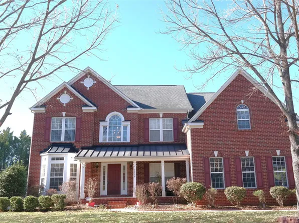 2208 Mermans Rd, Charlotte, NC 28270