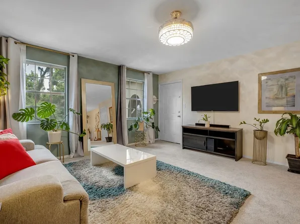 1951 N Meridian Rd APT 84, Tallahassee, FL 32303