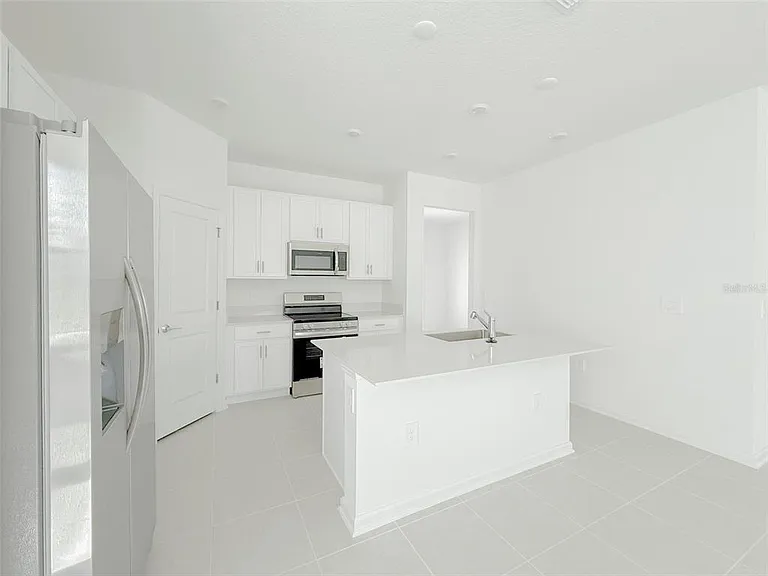 2008 Rider Rain Ln — Photo 9