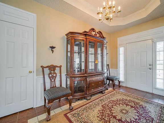 3rd image of 1340 Saddleback Ln