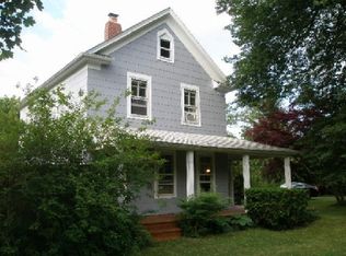 46A Old Country Rd, Westhampton, NY 11977