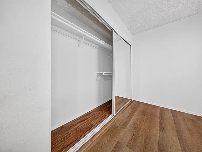 5708 Tujunga Ave — Photo 26