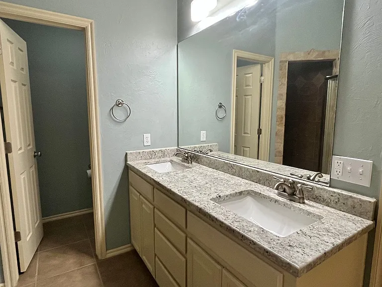 2225 Washita Trl — Photo 11