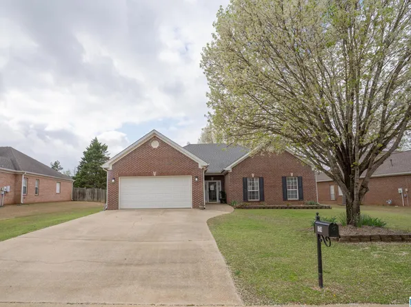 174 Cedar Grove Pkwy, Alabaster, AL 35114