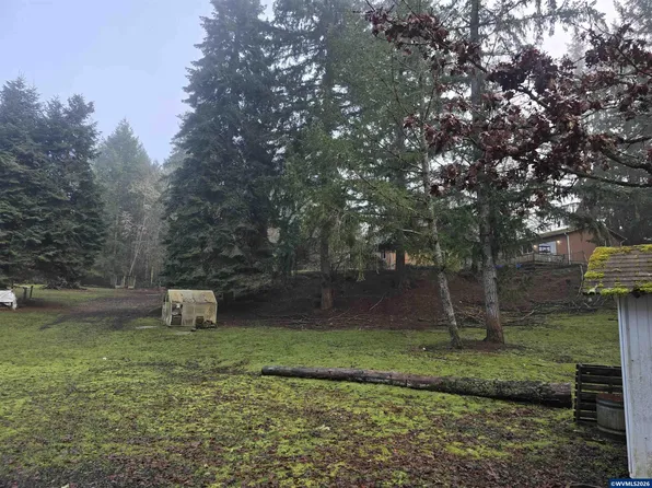 40065 Crawfordsville Dr, Sweet Home, OR 97386