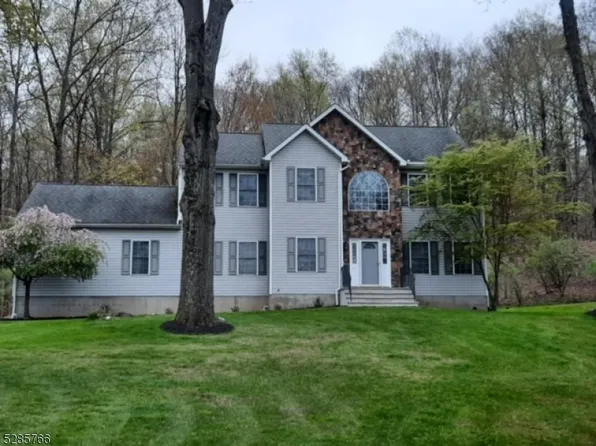 20 Alpine Ct, Lafayette Twp., NJ 07848