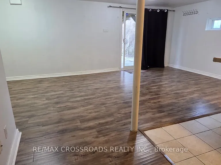 21 Fernbank Pl — Photo 3