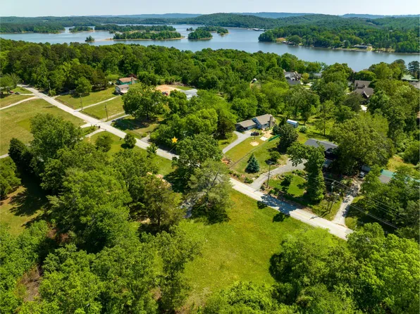 6932 Glover Rd, Chattanooga, TN 37416