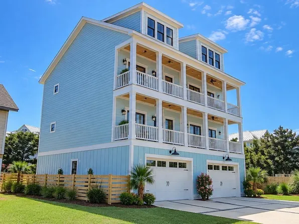 1702 E Fort Macon Road #A, Atlantic Beach, NC 28512
