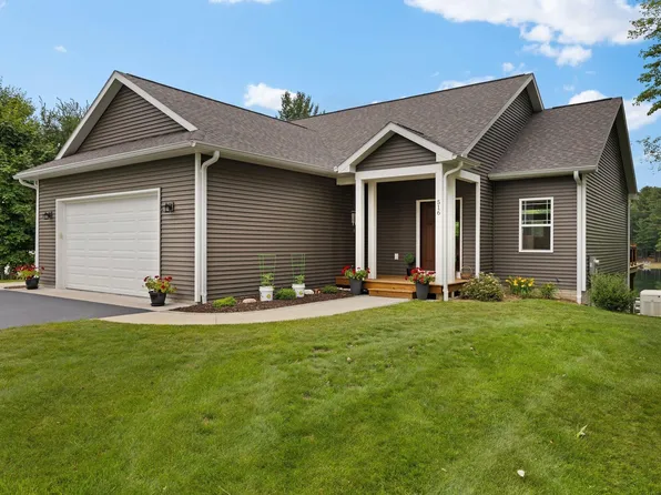 516 Gitchegumee Dr, Buckley, MI 49620