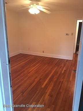 2nd image of 3549 Grove Ave #2