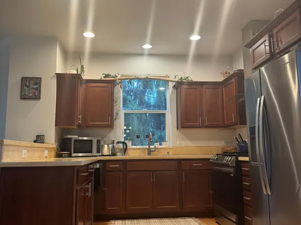 501 NE Monroe St, Portland, OR 97212