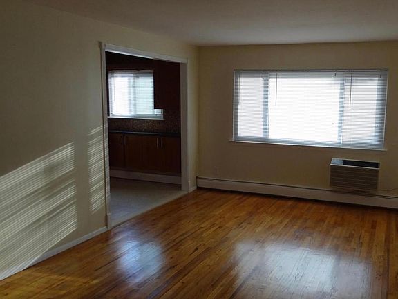 3rd image of 14915 83rd St #1A