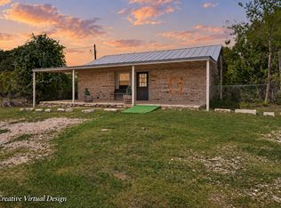 11 Main St, Blanco, TX 78606