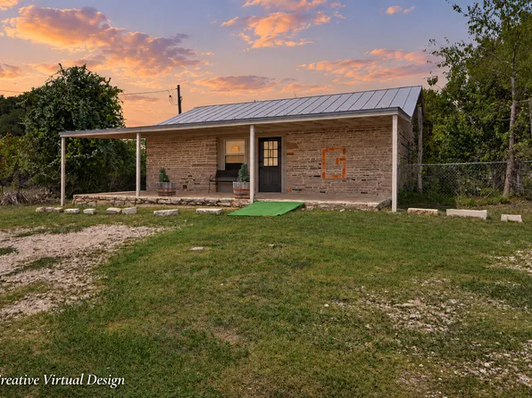 11 MAIN ST, Blanco, TX 78606