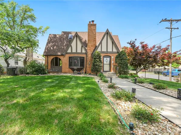 1500 S Broadway St, Leavenworth, KS 66048