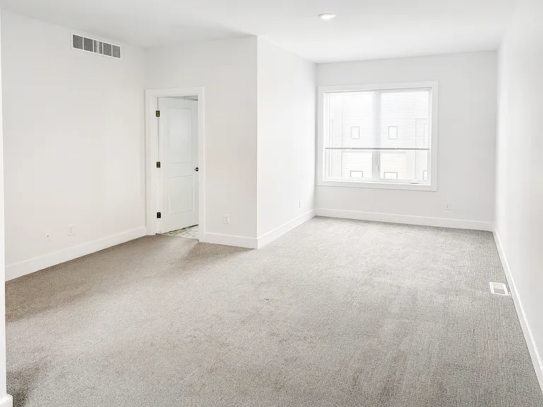 345 Cummings Ave NW #345 — Photo 5