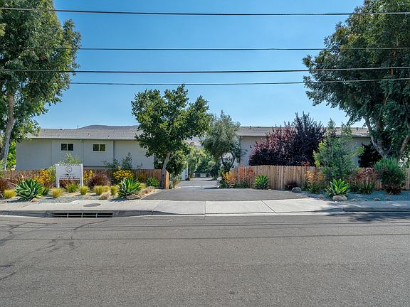 5th image of 3260 Rockview Pl #10