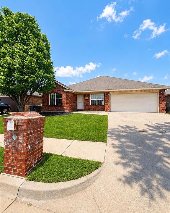 1st image of 7913 Frye Ln