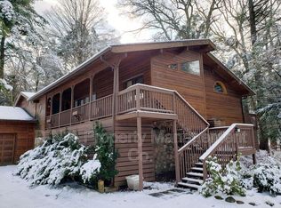 3530 Spruce Cabin Rd, Cresco, PA 18326
