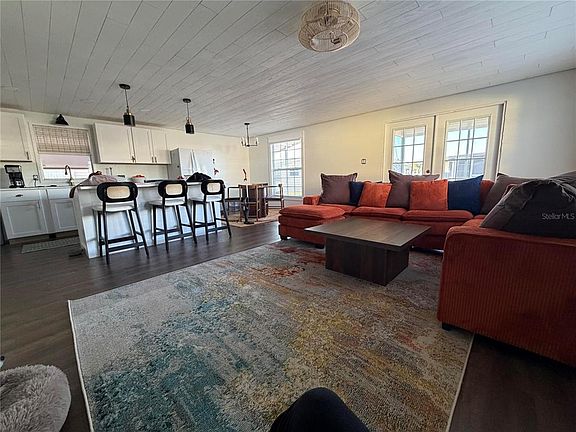 2nd image of 5221 POINCIANA CIRCLE