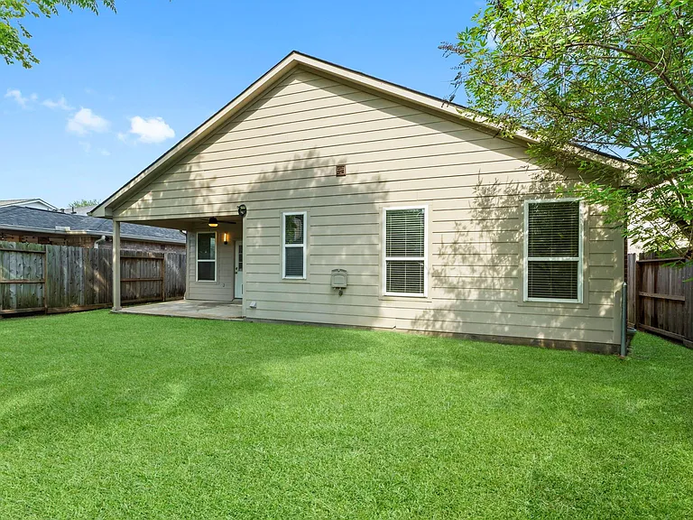 21127 Gladys Yoakum Dr — Photo 30