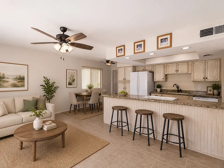 1241 W Laredo St — Photo 2