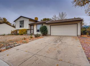 8526 W Duquesne Dr, Lakewood, CO 80227