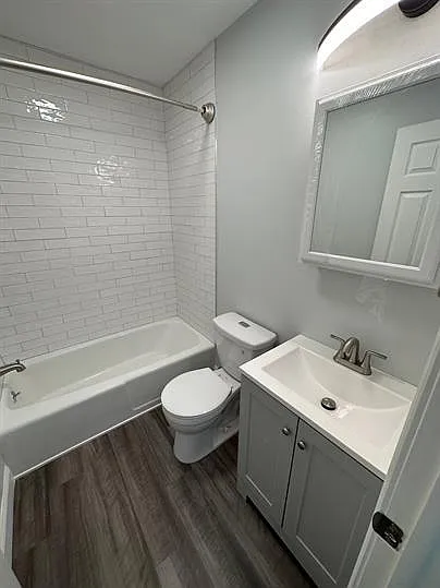908 Erdner Ave — Photo 3